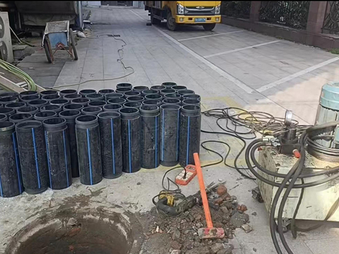 建瓯PE置换管厂家 DN315置换管 非开挖管短管置换